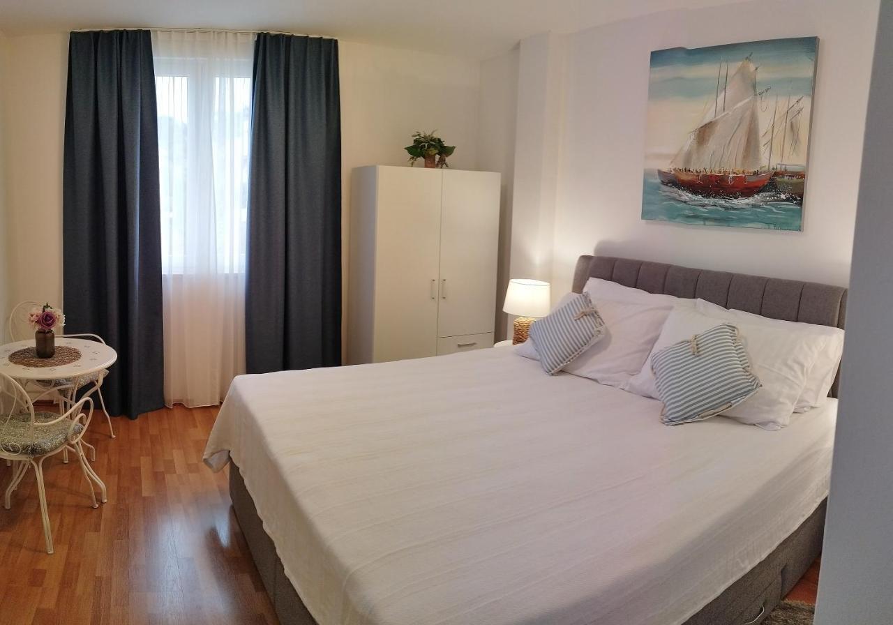 Apartments Surjak โอเรบิก ภายนอก รูปภาพ