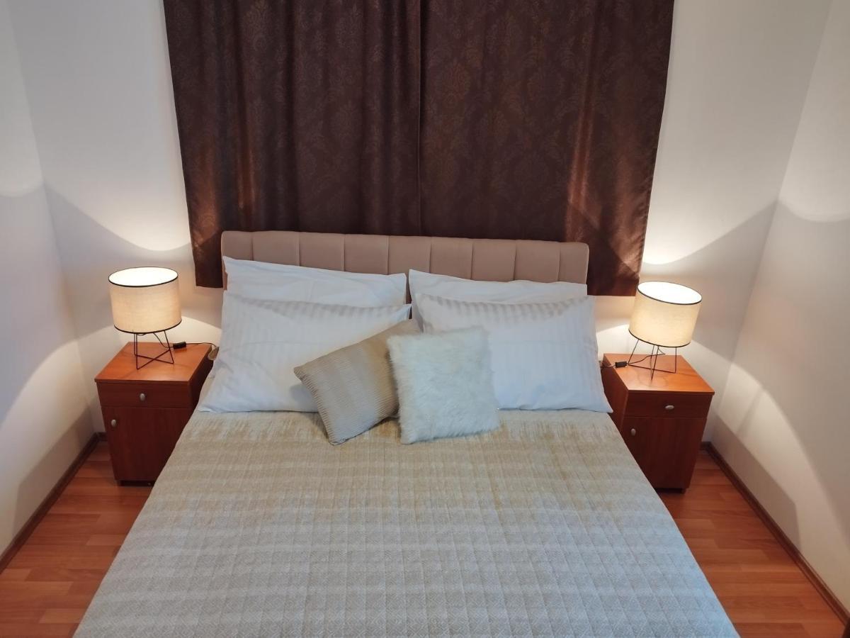 Apartments Surjak โอเรบิก ภายนอก รูปภาพ