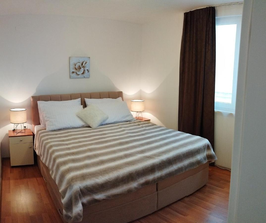 Apartments Surjak โอเรบิก ภายนอก รูปภาพ